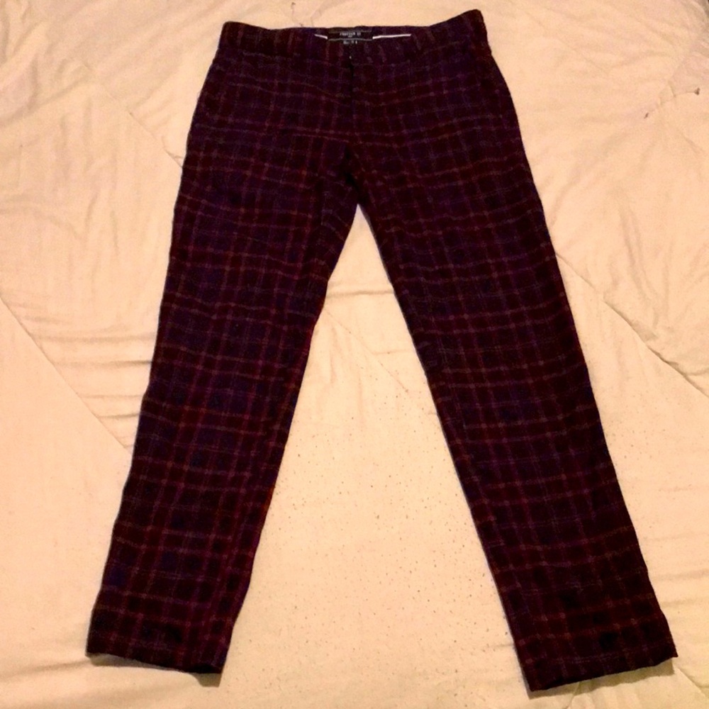 Forever 21 pants for men with a checkered print